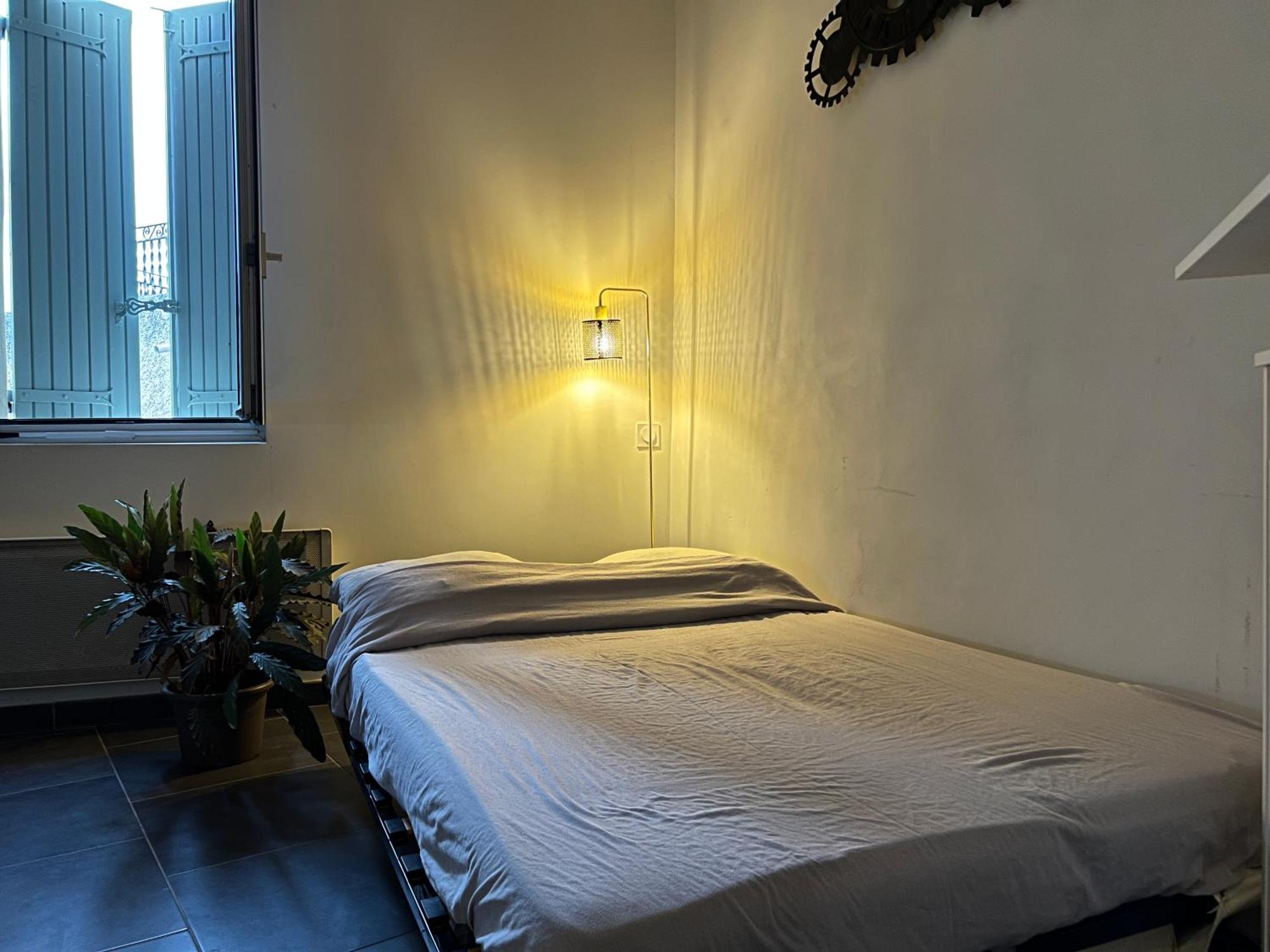 Cosy Studio Hyper Centre Avec Kitchenette & Climatisation カルパントラ エクステリア 写真